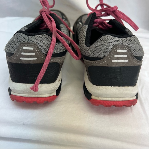 Red Wing Women's Athletic Aluminum Toe Shoes - Picture 8 of 12